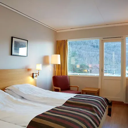 Fjordhotel, Bw Signature Collection 3* キンサルビク