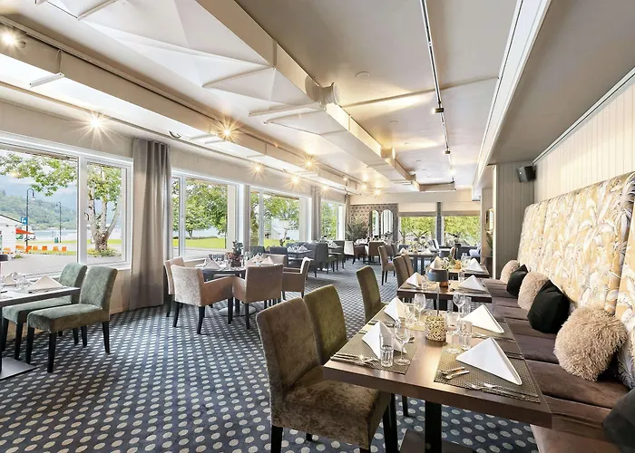 Fjordhotel, Bw Signature Collection 3* キンサルビク