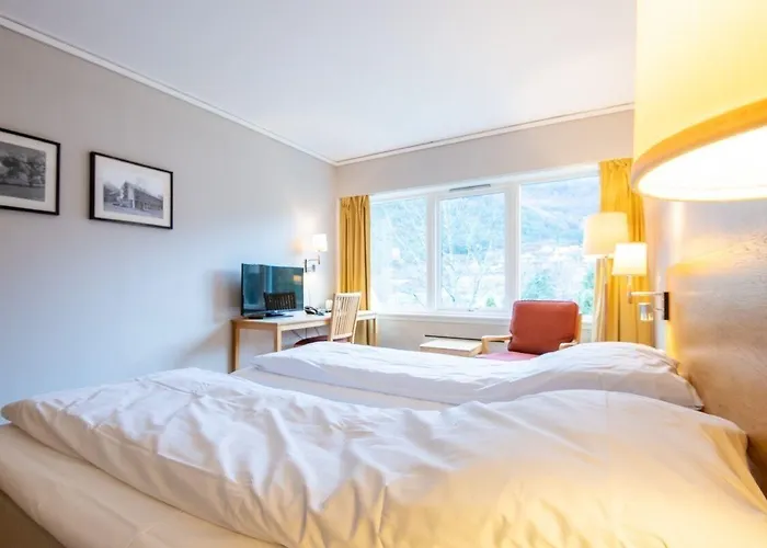 Отель Fjordhotel, Bw Signature Collection Кинсарвик