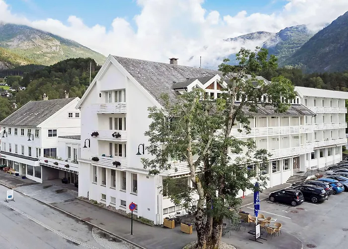 Отель Fjordhotel, Bw Signature Collection 3*