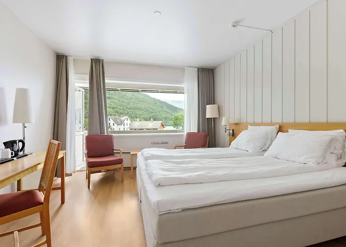 Отель Fjordhotel, Bw Signature Collection Кинсарвик