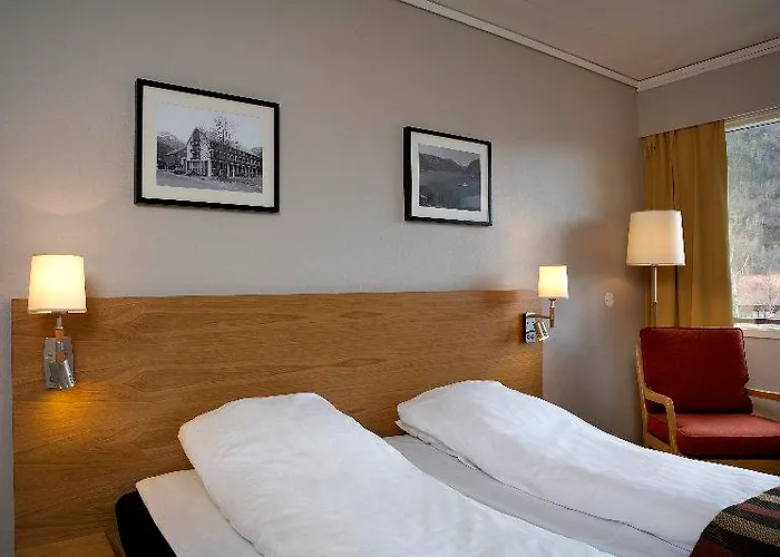 Отель Fjordhotel, Bw Signature Collection Кинсарвик